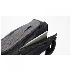 Doughnut Sturdy Shield Series 20 - Daypack 13 Doughnut Sturdy Shield Series 20 - Daypack -Sportausrüstung doughnut sturdy shield series 20 daypack detail 6